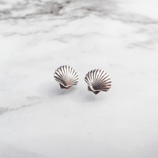 Silver Shell Stud Earrings, Sea Shell Stud Earrings, Tiny Shell Earrings, Ocean Stud Earrings, Second Hole Earring, Sea Shell Jewelry