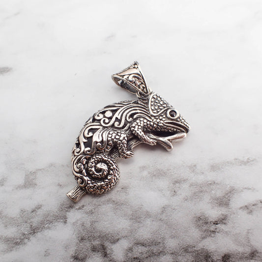 Chameleon Necklace, Silver Chameleon Jewelry, Chameleon Gift for Her, Statement Jewelry, Sterling Silver Filigree Pendent, Lizard Necklace