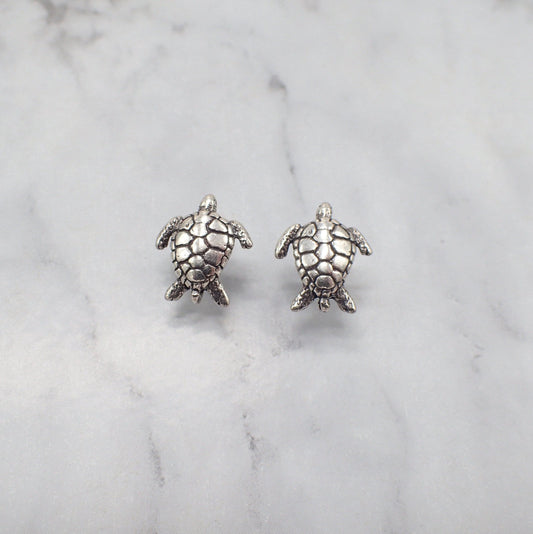 Sea Turtle Earrings, Silver Turtle Stud Earrings, Sea Turtle Gift for Women, Sea Turtle Jewelry, Ocean Stud Earrings, Ocean Jewelry Gift