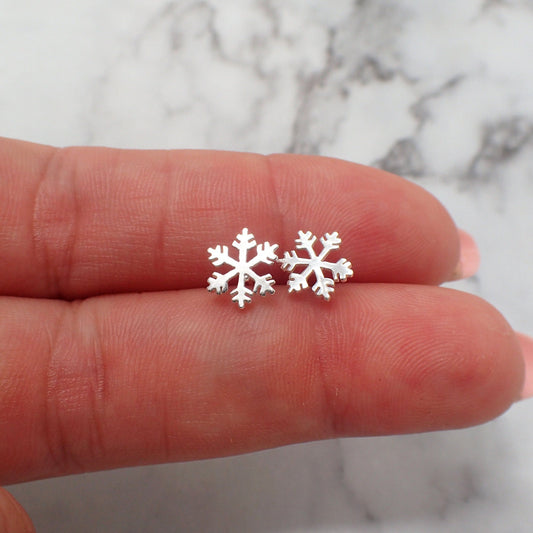 Silver Snowflake Earrings, Snowflake Gift for Girls, Snowflake Stud Earrings, Snowflake Jewelry, Snowflake Gift for Kids, Winter Earrings