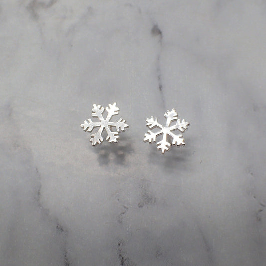 Silver Snowflake Earrings, Snowflake Gift for Girls, Snowflake Stud Earrings, Snowflake Jewelry, Snowflake Gift for Kids, Winter Earrings