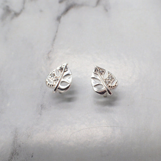 Monstera Earrings, Crystal Monstera Studs, Silver CZ Monstera Earrings, Leaf Earrings, Monstera Jewelry, Plant Earrings, Plant Jewelry